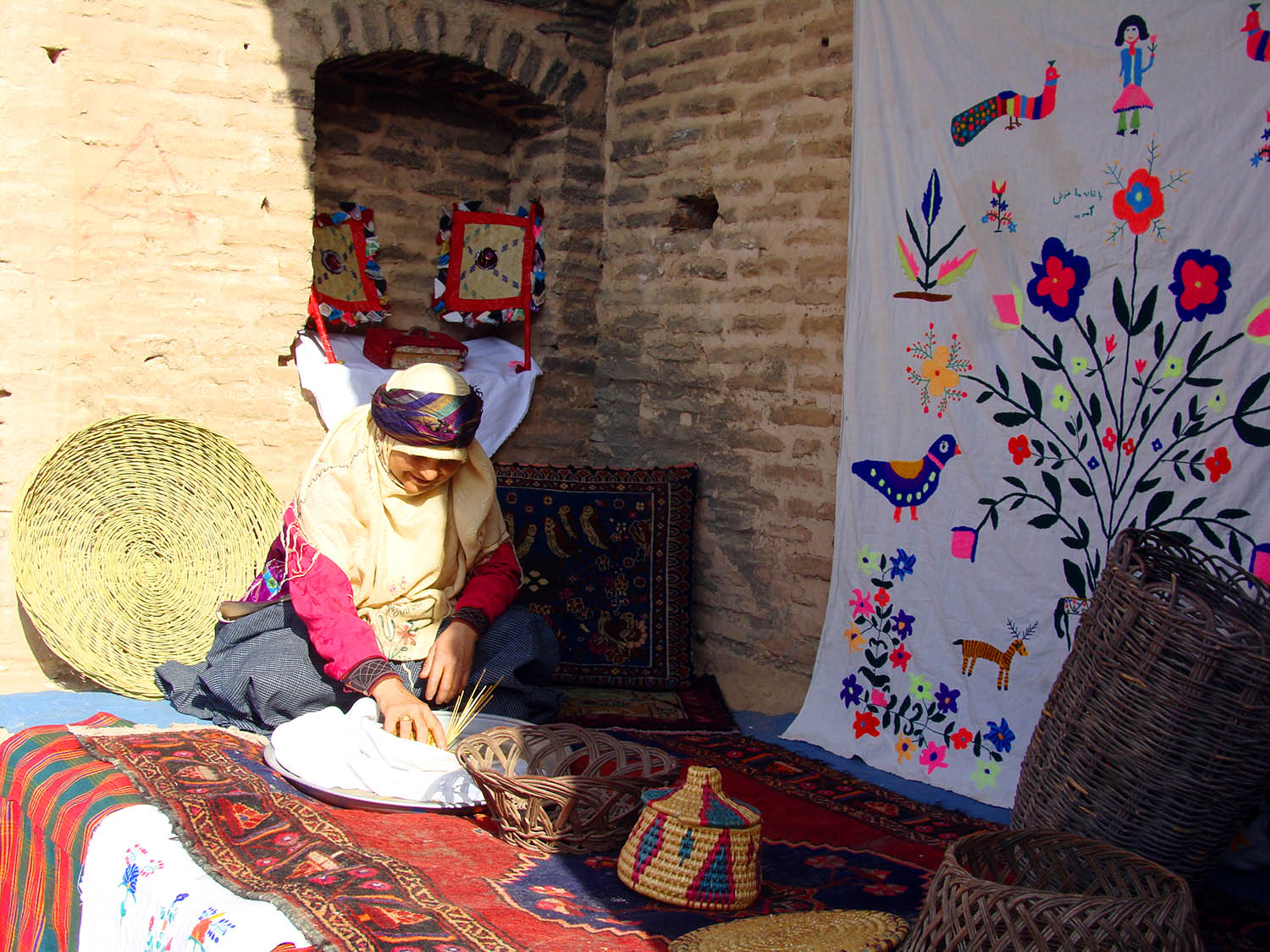 جشنواره همتی سبز در زمستان روستای مرندیز بجستان